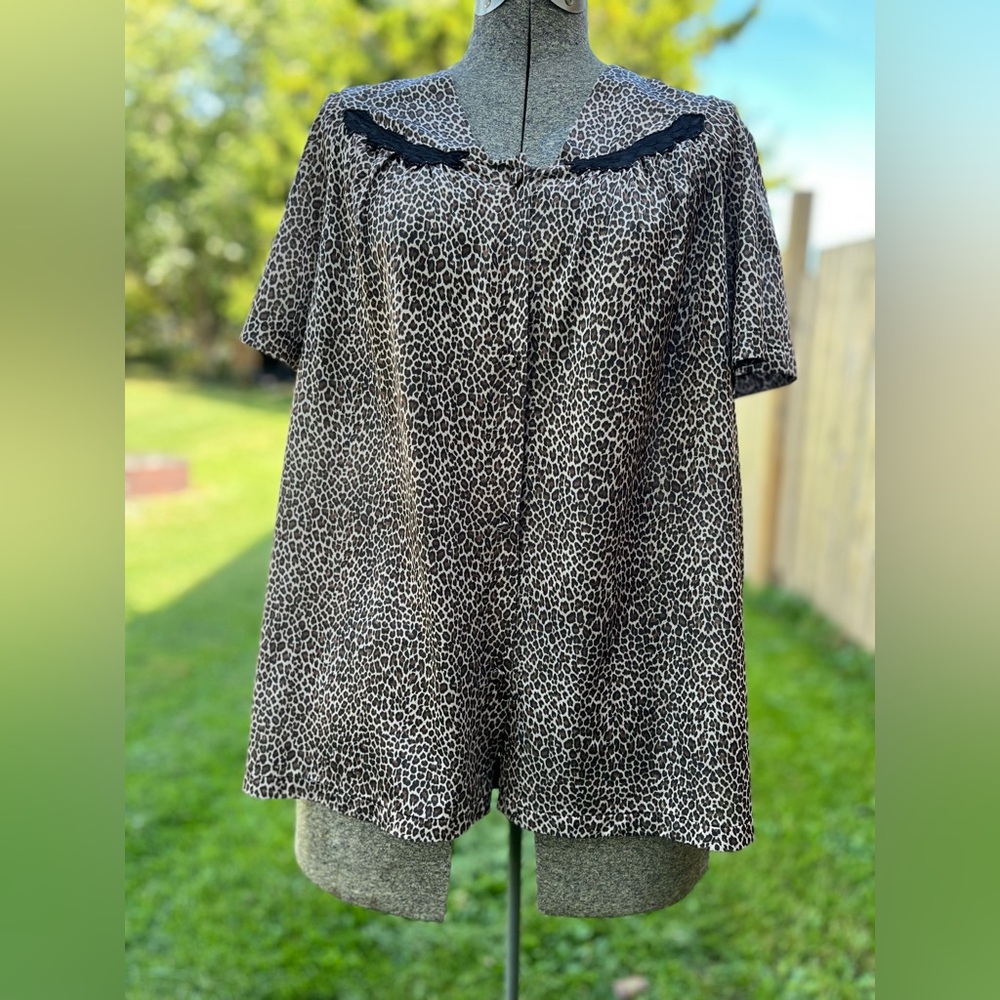 Vintage Vanity Fair Night Shirt
